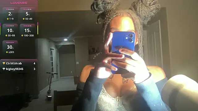 Snapshot of maskedgirl5005 chatting on 09/20/25, 06:53 maskedgirl5005 online show from 09/20/25, 06:53