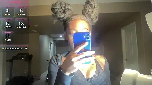 Snapshot of maskedgirl5005 chatting on 09/24/25, 07:28 maskedgirl5005 online show from 09/24/25, 07:28