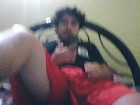 Snapshot of jorgexsuil2hh chatting on 09/23/25, 07:11 jorgexsuil2hh online show from 09/23/25, 07:11