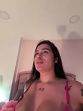 Bella  Wood online show from 10/05/25, 06:06