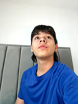 Snapshot of nico_leroy chatting on 10/04/25, 07:34 nico leroy online show from 10/04/25, 07:34