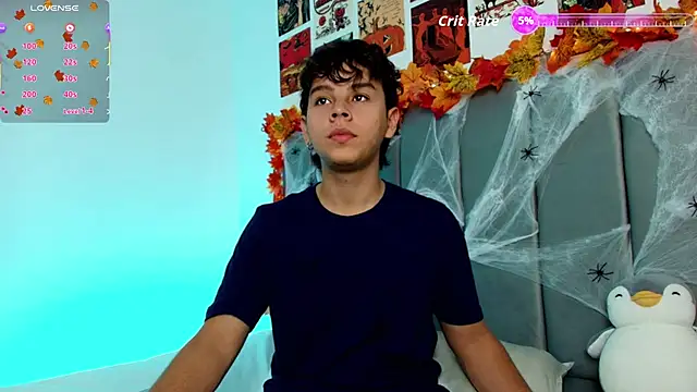 Snapshot of nico_leroy chatting on 10/24/25, 05:31 nico leroy online show from 10/24/25, 05:31