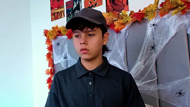 Snapshot of nico_leroy chatting on 10/30/25, 07:36 nico leroy online show from 10/30/25, 07:36