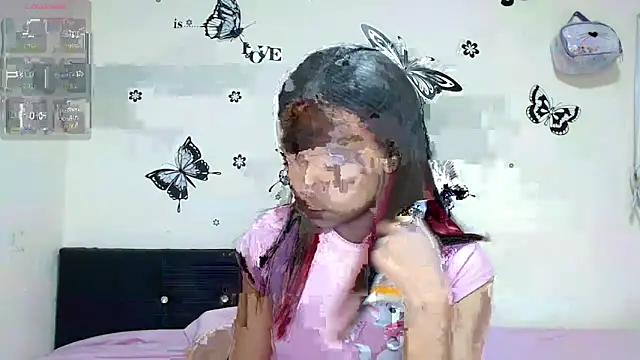 Snapshot of liz7skinny chatting on 06/04/26, 10:16 liz7skinny online show from 06/04/26, 10:16