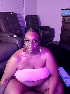 Snapshot of Thickkemzz41 chatting on 04/01/26, 02:12 Thickkemzz41 online show from 04/01/26, 02:12