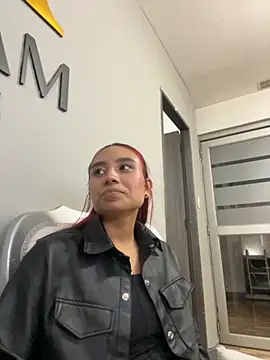 ximena vasquez8 online show from 10/05/25, 03:16