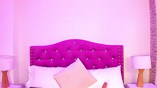 ximena vasquez8 online show from 10/13/25, 03:28