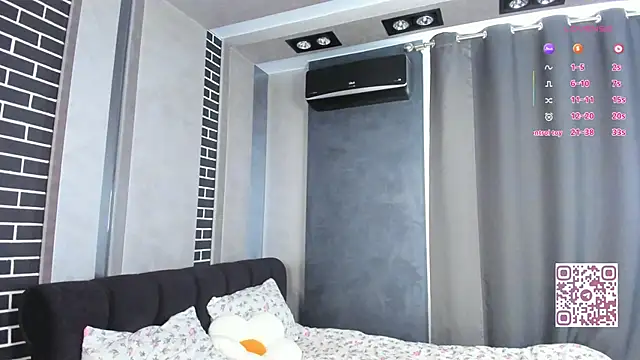 ElvinaRose online show from 09/20/25, 03:40