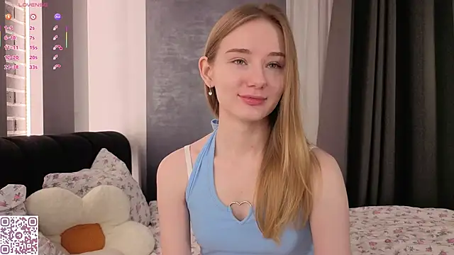 ElvinaRose online show from 11/17/25, 02:06