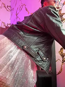 Rebeka-baker online show from 10/04/25, 12:14