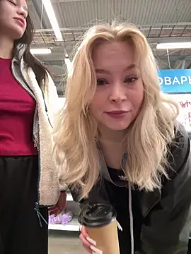 Snapshot of Cum_girlss chatting on 10/02/25, 04:30 Cum girlss online show from 10/02/25, 04:30