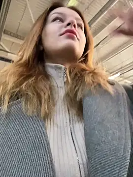 Snapshot of Cum_girlss chatting on 10/13/25, 04:12 Cum girlss online show from 10/13/25, 04:12