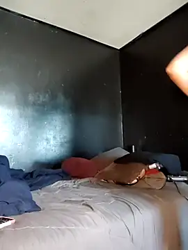 Snapshot of butterflykhash89 chatting on 12/14/25, 05:29 butterflykhash89 online show from 12/14/25, 05:29