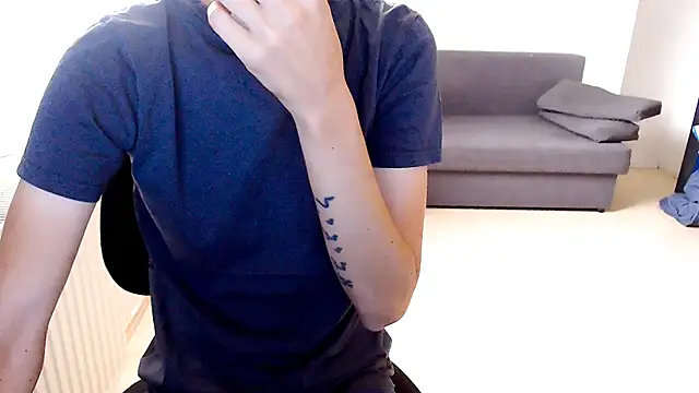 BerillyMoon online show from 09/09/25, 05:51
