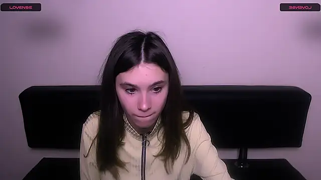 Snapshot of RosaRay_ chatting on 02/24/26, 07:28 RosaRay online show from 02/24/26, 07:28