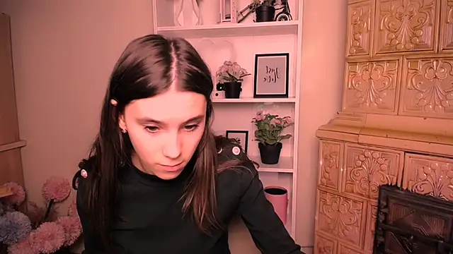 Snapshot of RosaRay_ chatting on 04/24/26, 06:38 RosaRay online show from 04/24/26, 06:38