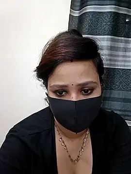 Snapshot of Mow_955 chatting on 10/15/25, 08:42 Mow 955 online show from 10/15/25, 08:42