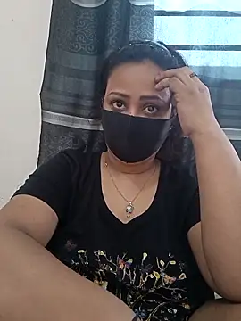 Snapshot of Mow_955 chatting on 10/23/25, 06:45 Mow 955 online show from 10/23/25, 06:45