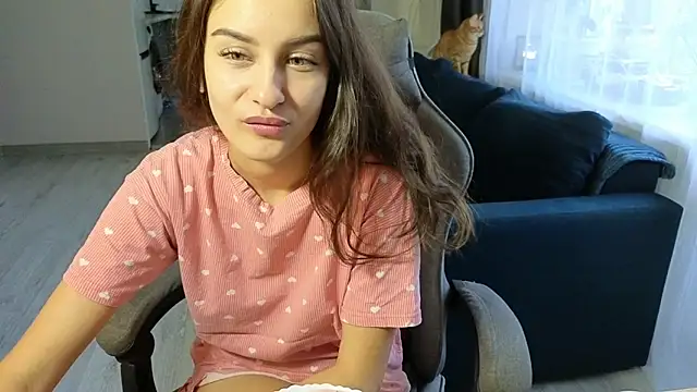 BelleWild online show from 10/01/25, 05:13