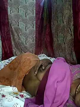 Snapshot of Babhi_Love chatting on 09/28/25, 05:51 Babhi Love online show from 09/28/25, 05:51