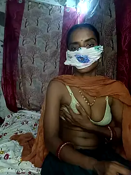 Snapshot of Babhi_Love chatting on 10/04/25, 05:11 Babhi Love online show from 10/04/25, 05:11