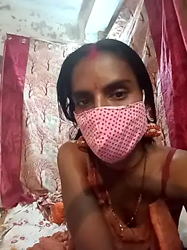 Snapshot of Babhi_Love chatting on 10/20/25, 07:58 Babhi Love online show from 10/20/25, 07:58