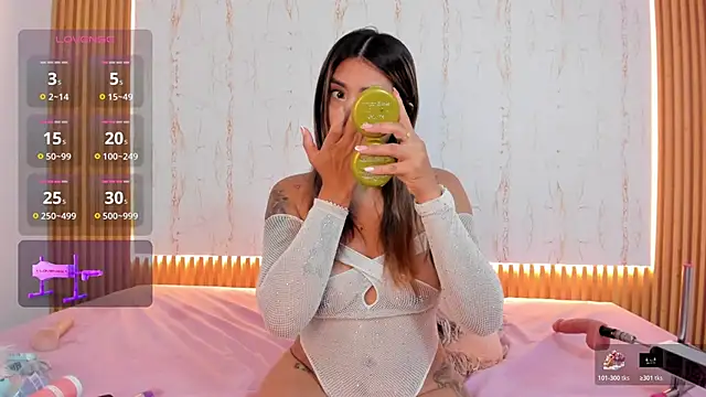 Snapshot of stefanyhorny_69 chatting on 10/23/25, 01:32 stefanyhorny 69 online show from 10/23/25, 01:32