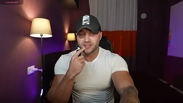 RikAdlerr online show from 05/16/26, 04:17