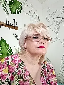 Catty Lady online show from 06/07/26, 07:39