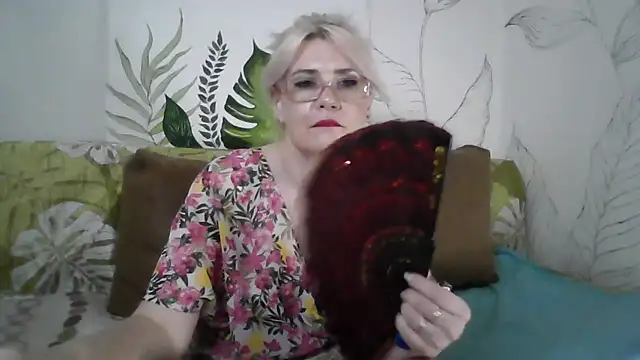 Catty Lady online show from 07/04/26, 08:26