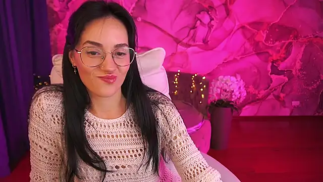 Snapshot of EviLune chatting on 10/07/25, 06:21 EviLune online show from 10/07/25, 06:21