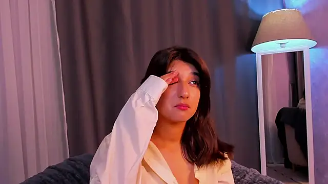 Snapshot of Elfy_Rare_ chatting on 09/27/25, 03:06 Elfy Rare online show from 09/27/25, 03:06