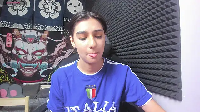 Snapshot of Elfy_Rare_ chatting on 09/28/25, 03:06 Elfy Rare online show from 09/28/25, 03:06