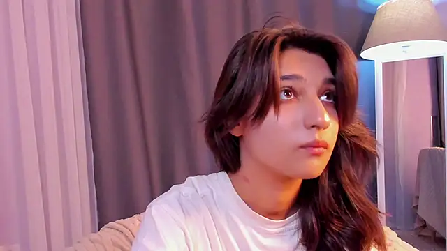 Snapshot of Elfy_Rare_ chatting on 10/01/25, 02:56 Elfy Rare online show from 10/01/25, 02:56