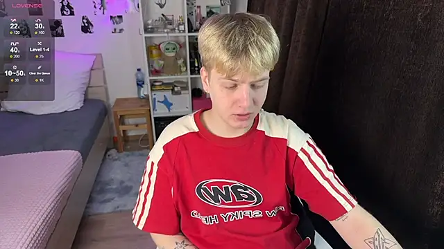 Snapshot of olivertasty chatting on 02/26/26, 03:00 olivertasty online show from 02/26/26, 03:00
