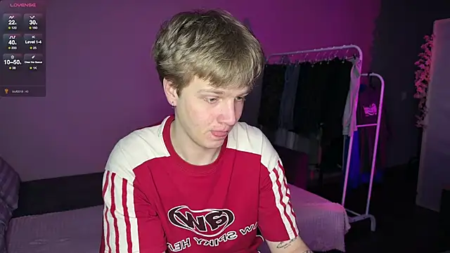 Snapshot of olivertasty chatting on 05/03/26, 11:33 olivertasty online show from 05/03/26, 11:33