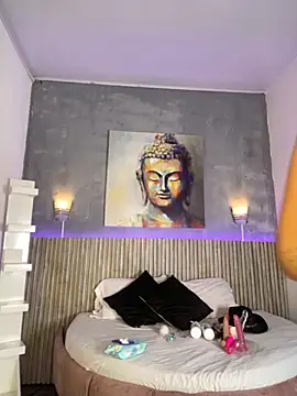 Snapshot of Saracooper__ chatting on 09/24/25, 03:43 Saracooper online show from 09/24/25, 03:43