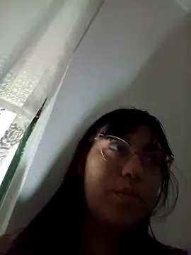 Snapshot of lareinalareinadelanal chatting on 09/21/25, 11:45 lareinalareinadelanal online show from 09/21/25, 11:45