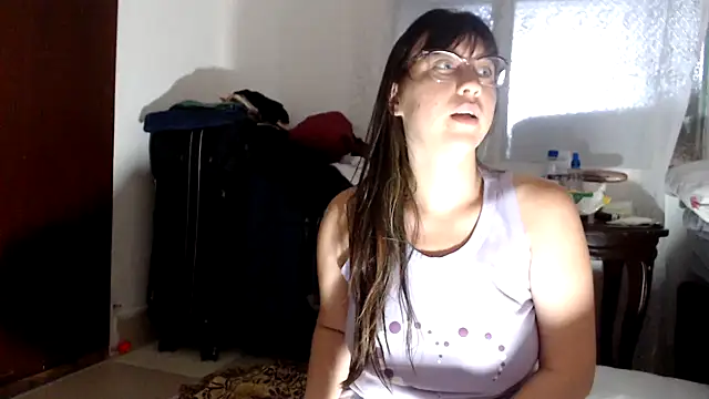 Snapshot of lareinalareinadelanal chatting on 09/22/25, 11:34 lareinalareinadelanal online show from 09/22/25, 11:34