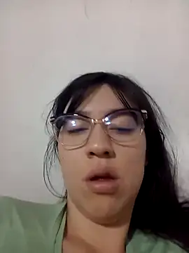 Snapshot of lareinalareinadelanal chatting on 10/30/25, 12:39 lareinalareinadelanal online show from 10/30/25, 12:39