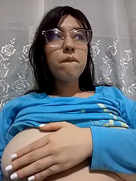 Snapshot of lareinalareinadelanal chatting on 11/02/25, 01:30 lareinalareinadelanal online show from 11/02/25, 01:30