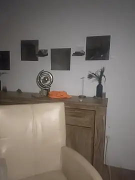 Foxy-Milfy online show from 10/13/25, 09:48