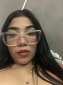 Snapshot of ElaRose_12 chatting on 11/07/25, 06:19 ElaRose 12 online show from 11/07/25, 06:19