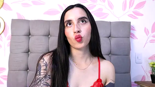 Snapshot of kaylee_lee chatting on 10/03/25, 04:09 kaylee lee online show from 10/03/25, 04:09