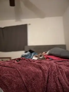 himNIGuys online show from 09/25/25, 06:44