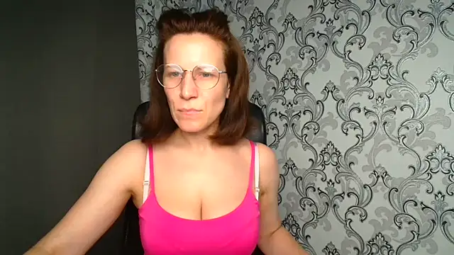 Kelly Kisss online show from 07/04/26, 08:20
