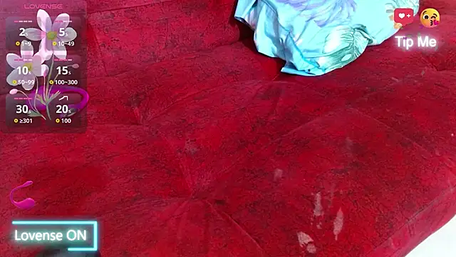 Snapshot of naomi_powel chatting on 09/13/25, 03:34 naomi powel online show from 09/13/25, 03:34