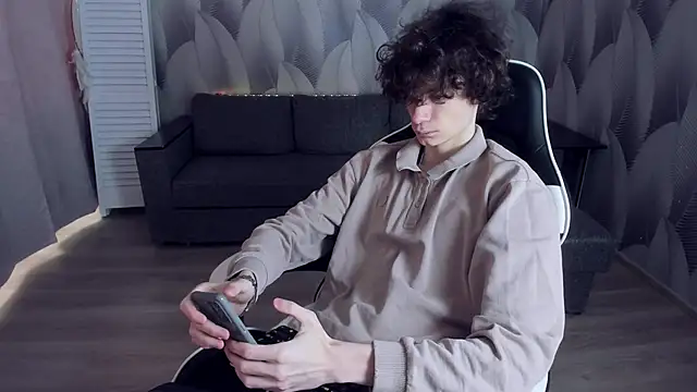 Edvard Blare online show from 09/25/25, 09:13