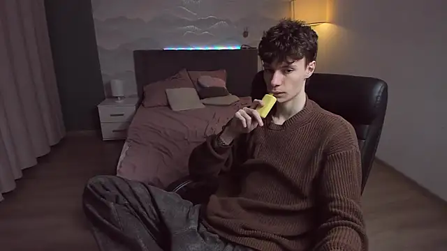 Edvard Blare online show from 10/25/25, 04:46