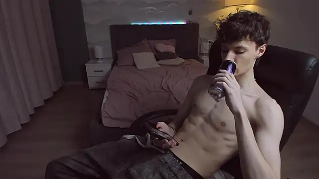 Edvard Blare online show from 10/26/25, 05:08